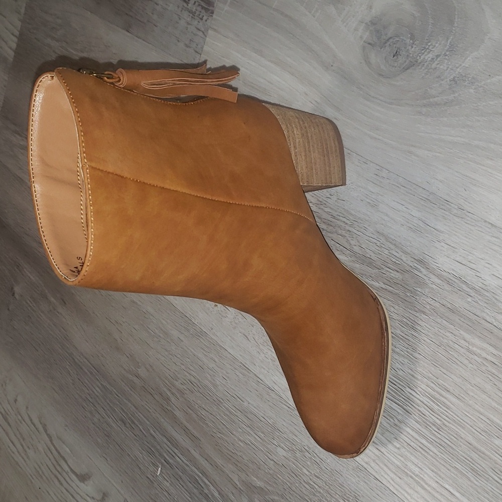 COPY - Corkys boujee booties Size 6 Nwot